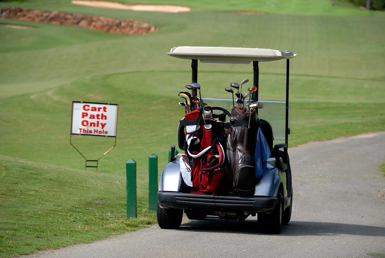 golf cart 1669772_1280